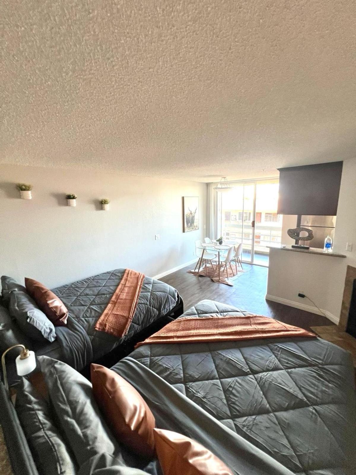 Amazing Universal Studios Loft Free Parking Los Angeles Dış mekan fotoğraf